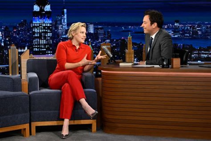 Jackie Abbott Age Wikipedia: How Old Is Kate McKinnon Partner?