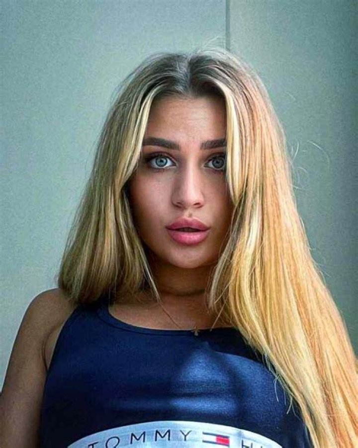 
Sophia Begg Height, Weight, Net Worth, Age, Birthday, Wikipedia, Who, Nationality, Biography 